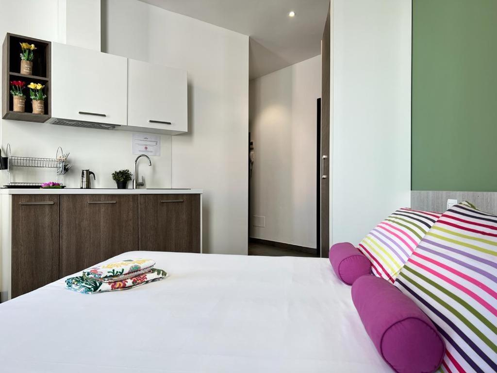 Bnbook Residence Matteotti Novare Extérieur photo